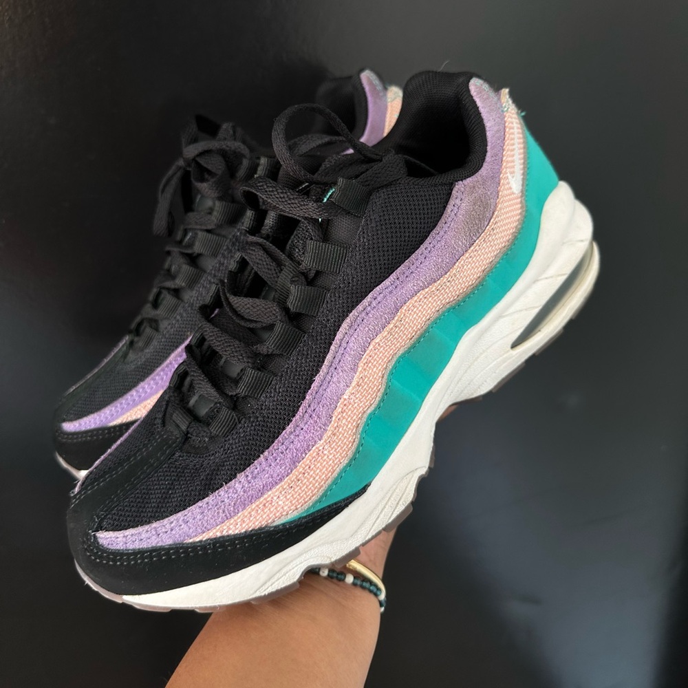 “Have a Nike Day” Nike Air Max 95 6.5Y